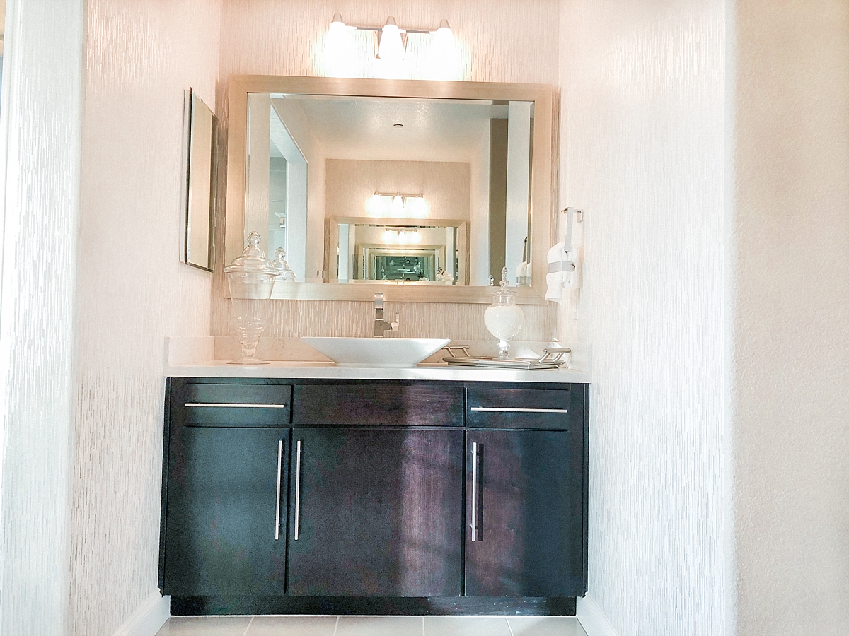 Model Home - Master Deluxe Bathroom | © Life in Sonoma Wine Country - http://www.lifeinsonomawinecountry.com