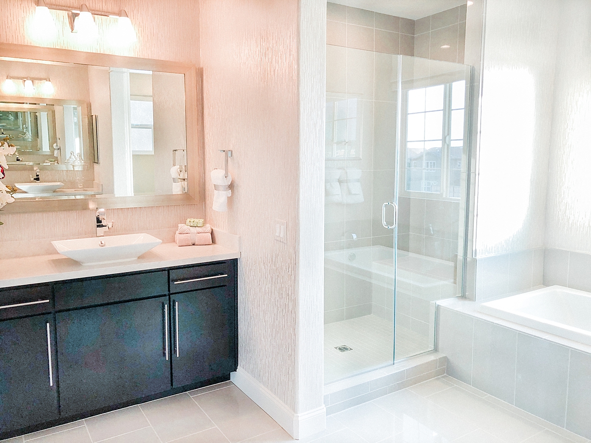 Model Home - Master Deluxe Bathroom | © Life in Sonoma Wine Country - http://www.lifeinsonomawinecountry.com