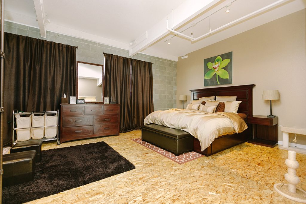 Mahogany wood bedroom set
